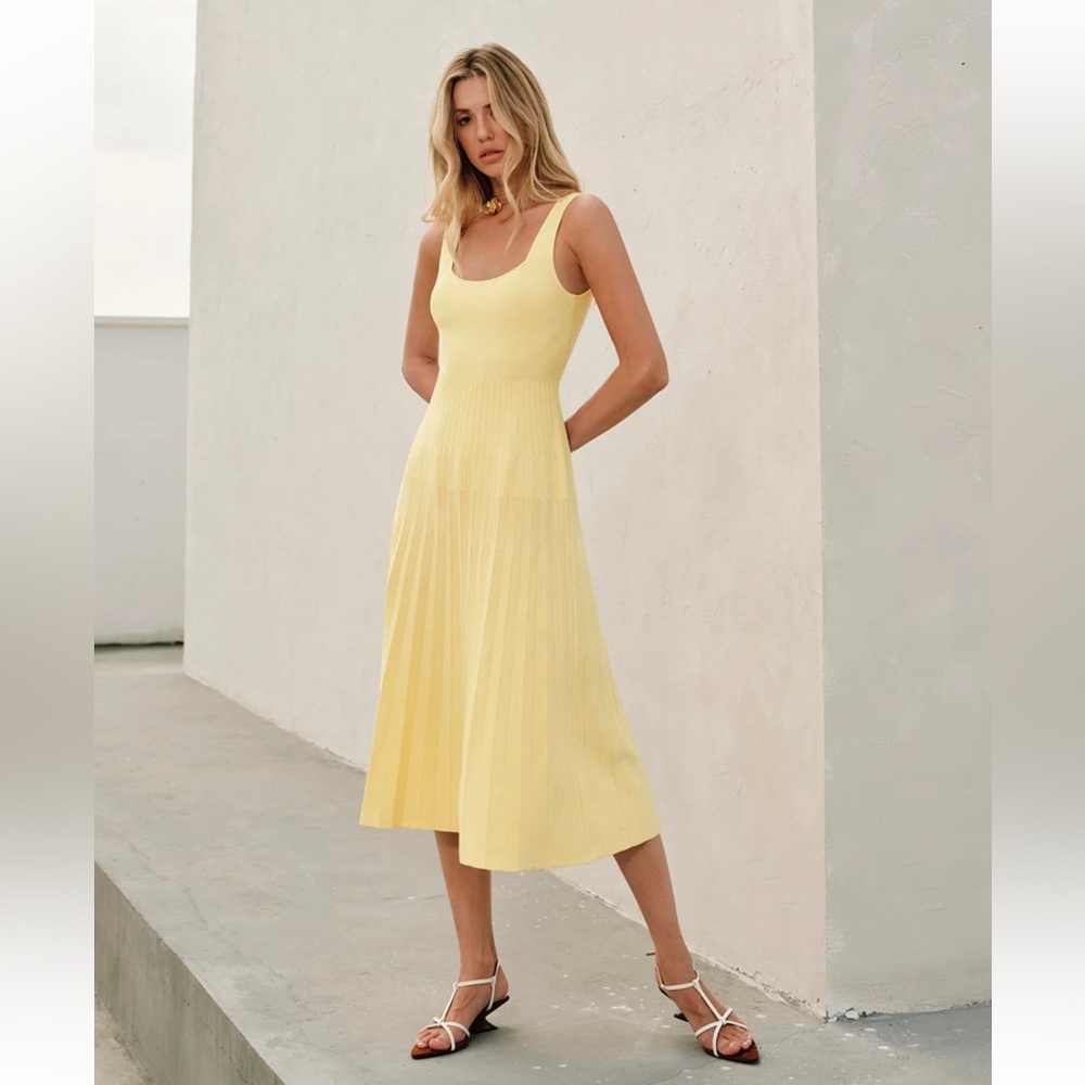 Commense Square-Neck Ribbed Knit Dress Size Small NWT light yellow